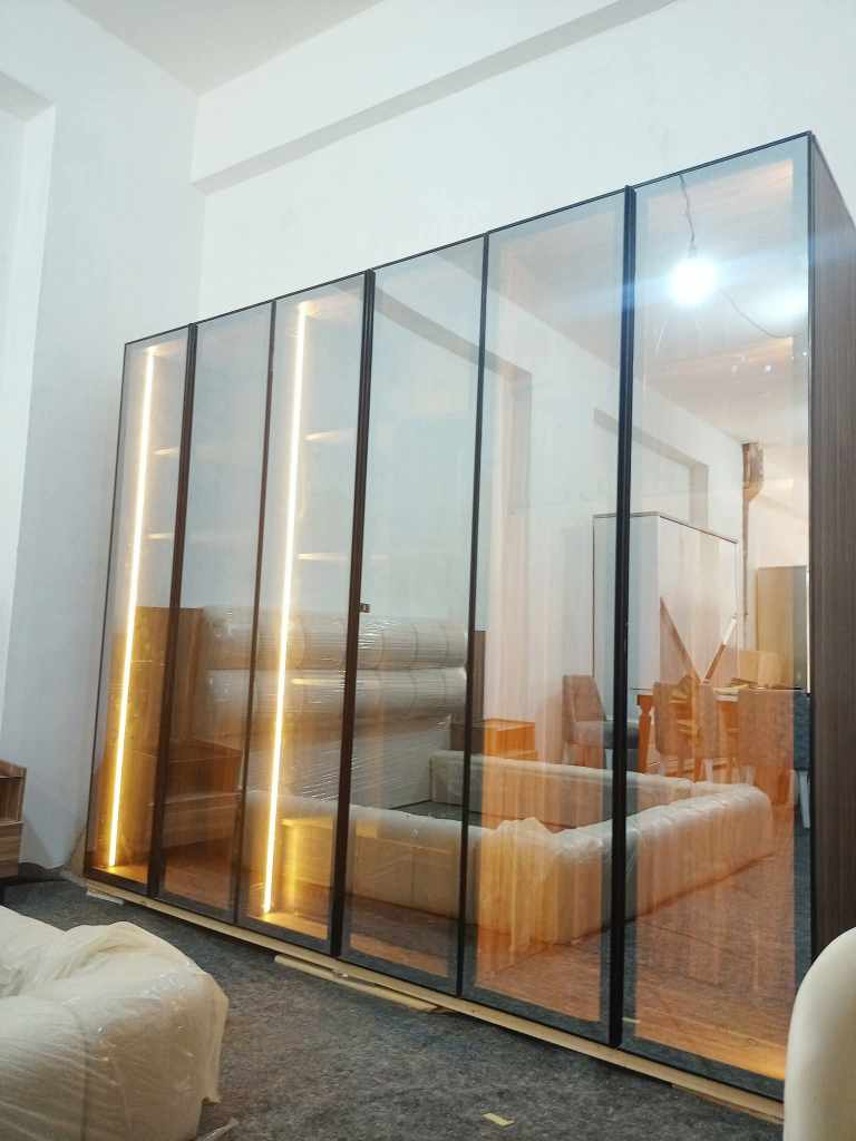 نجار بالرياض