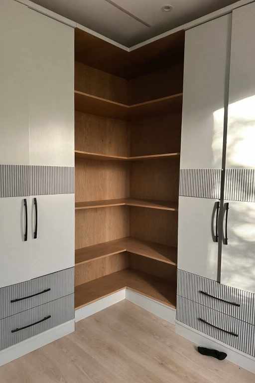 نجار حى اشبيليه 